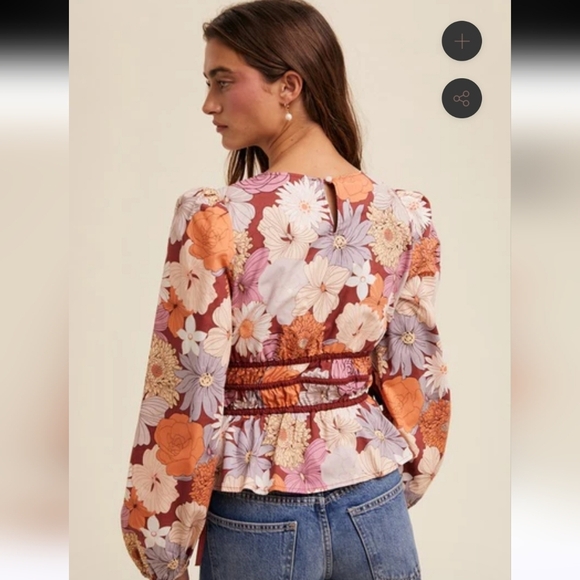 LISTICLE Floral V-Neck Blouse | Smocked Waist Romantic Boho Top.Size S (NWT) - Picture 3 of 16